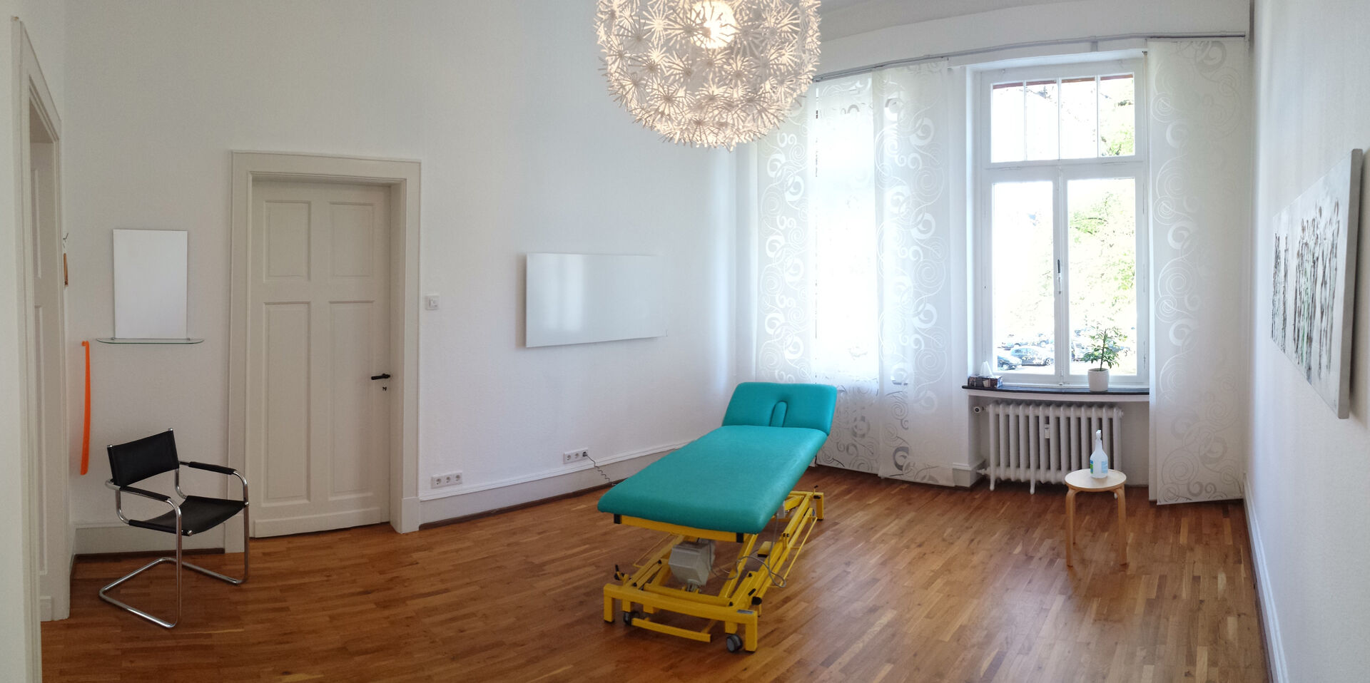 Behandlungsraum der Praxis